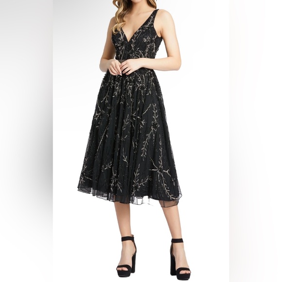 Mac Duggal Dresses & Skirts - Mac Duggal Beaded Banded Sleeveless Plunging Tea Length Cocktail Dress-6373